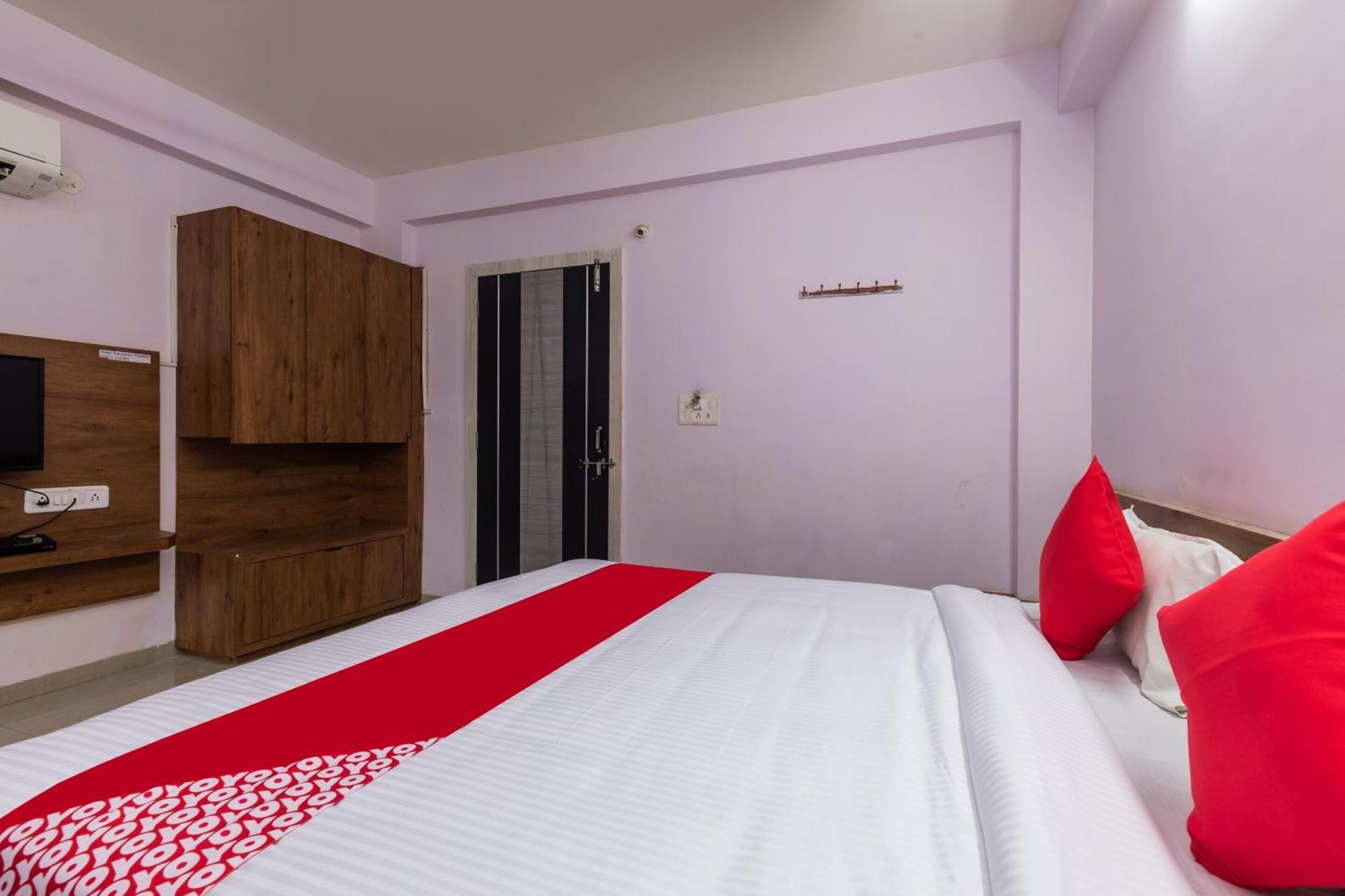 Collection O Prince Palace Ratlam Екстер'єр фото