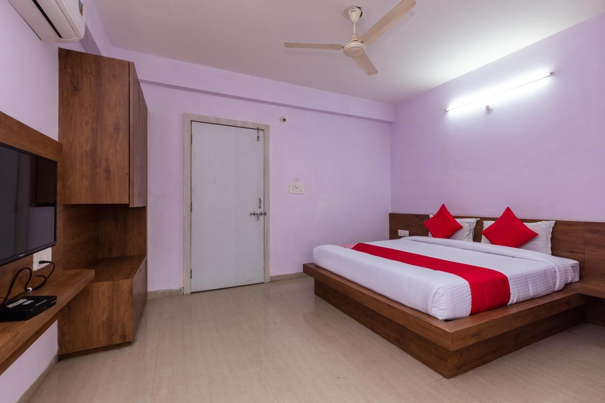 Collection O Prince Palace Ratlam Екстер'єр фото