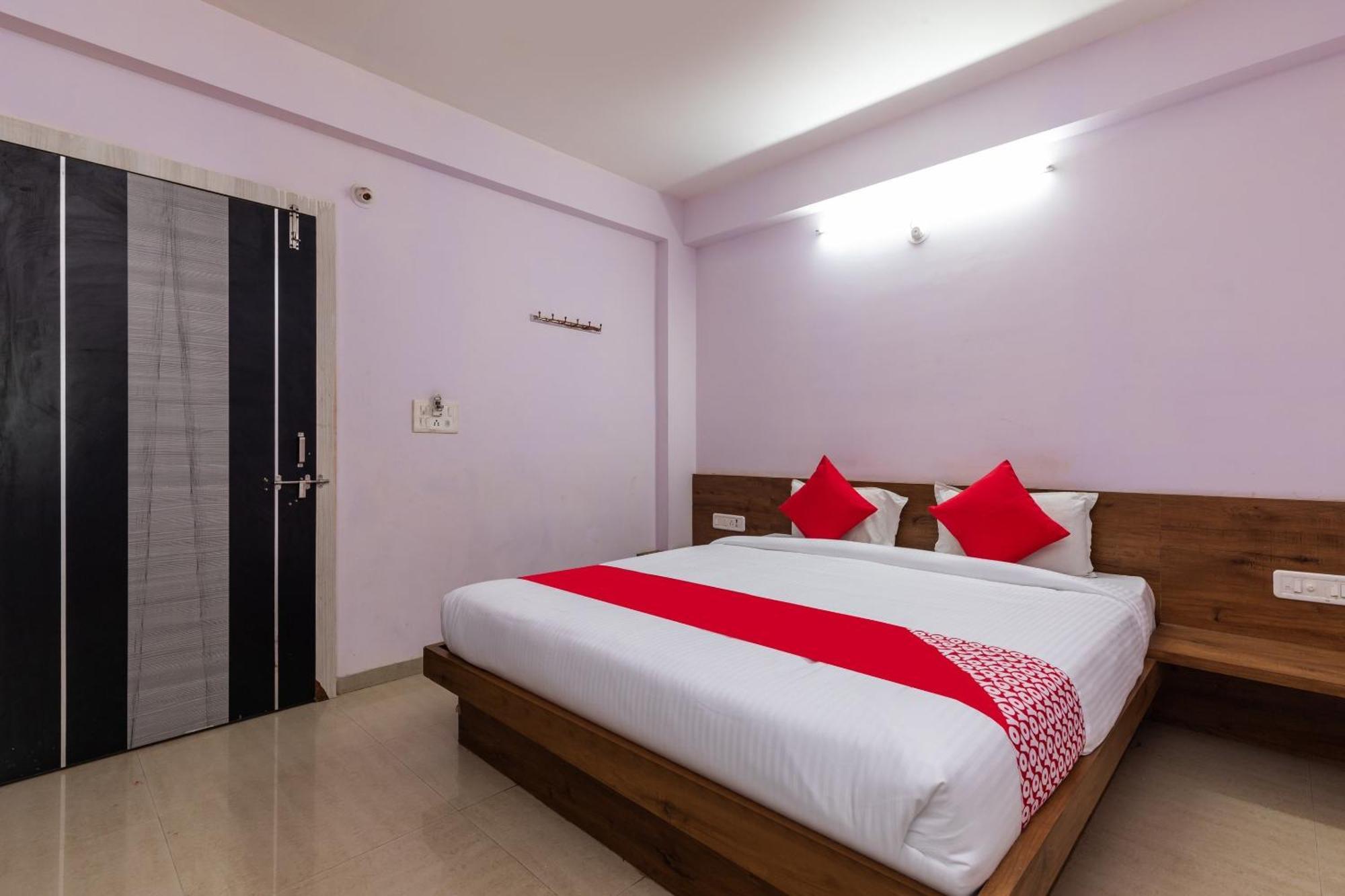 Collection O Prince Palace Ratlam Екстер'єр фото