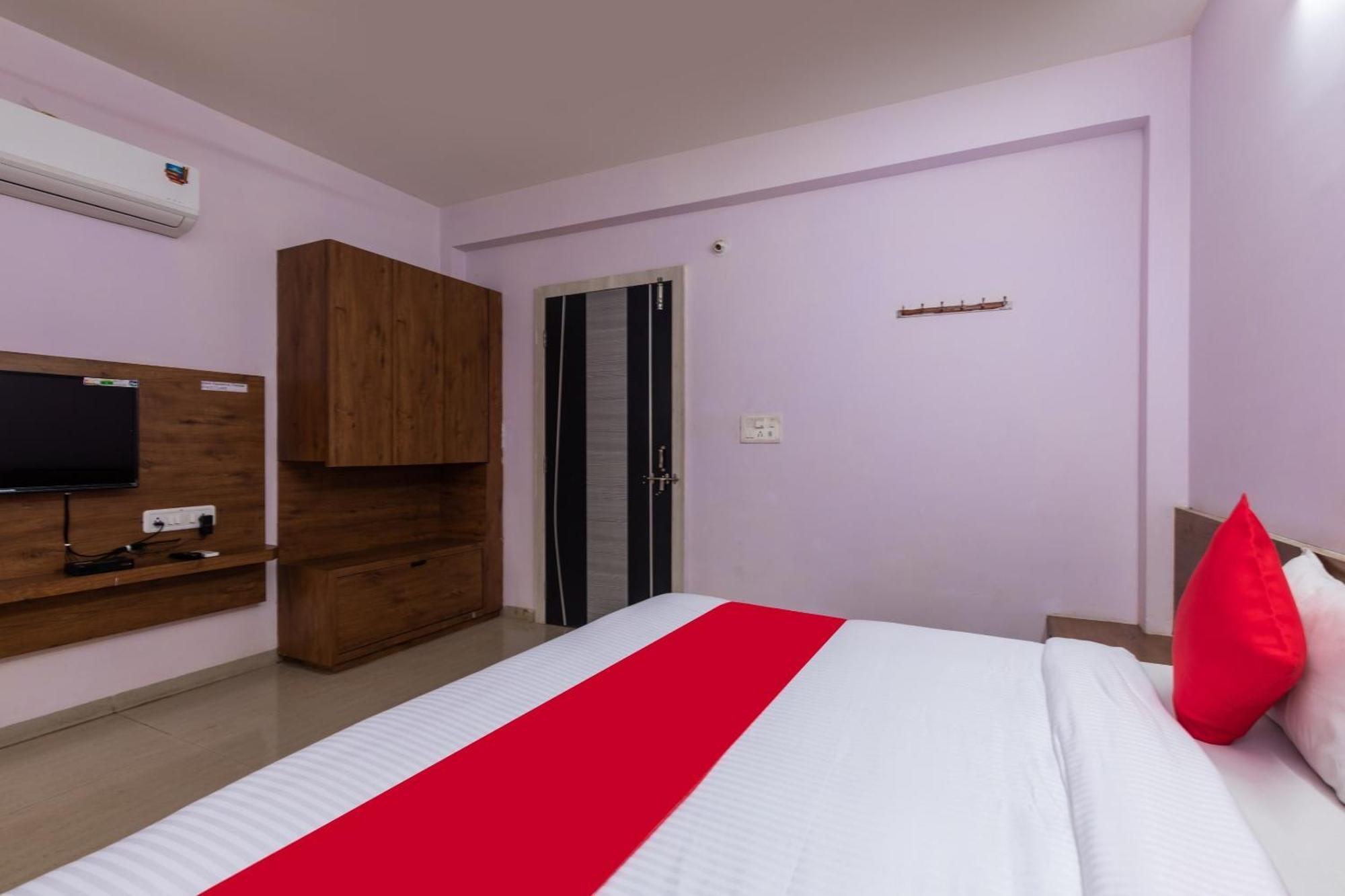 Collection O Prince Palace Ratlam Екстер'єр фото