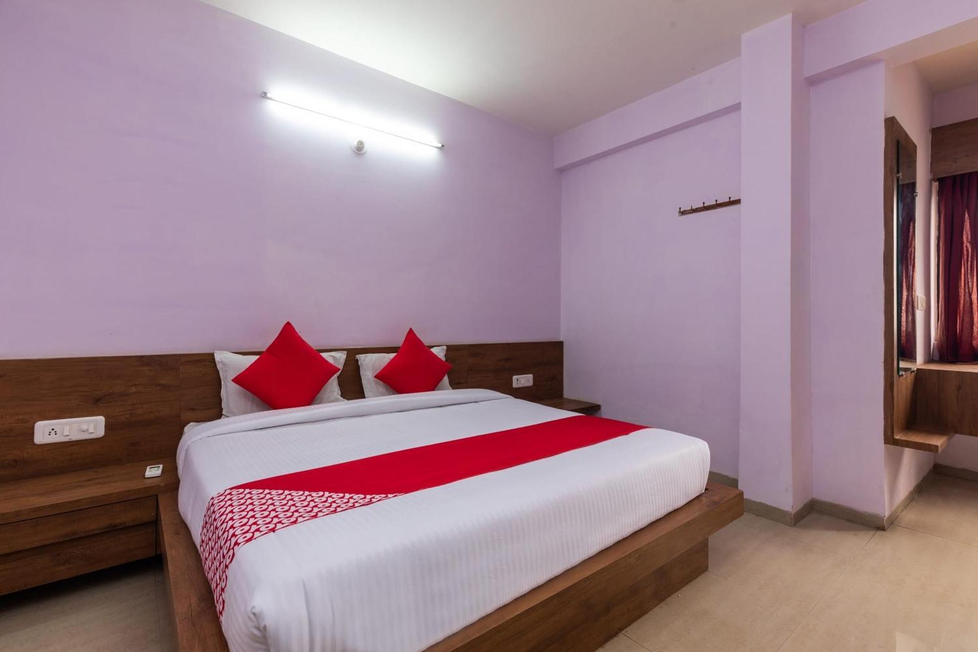 Collection O Prince Palace Ratlam Екстер'єр фото